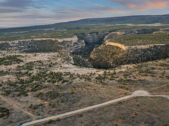 3rd image of 21900 Rough Canyon Rd