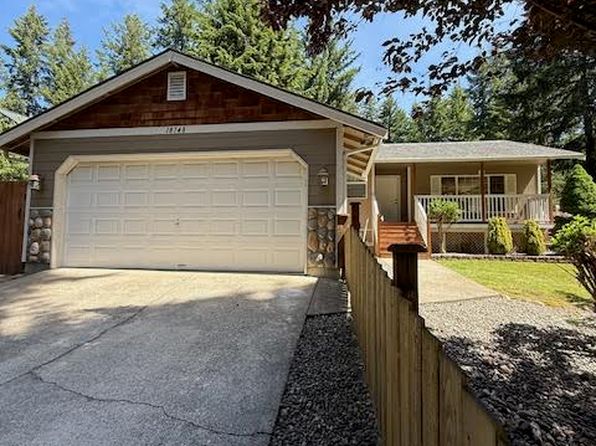 18748 Rampart Dr SE