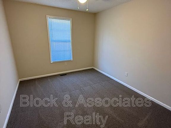 4th image of 1831 Saddlewood Ct #A