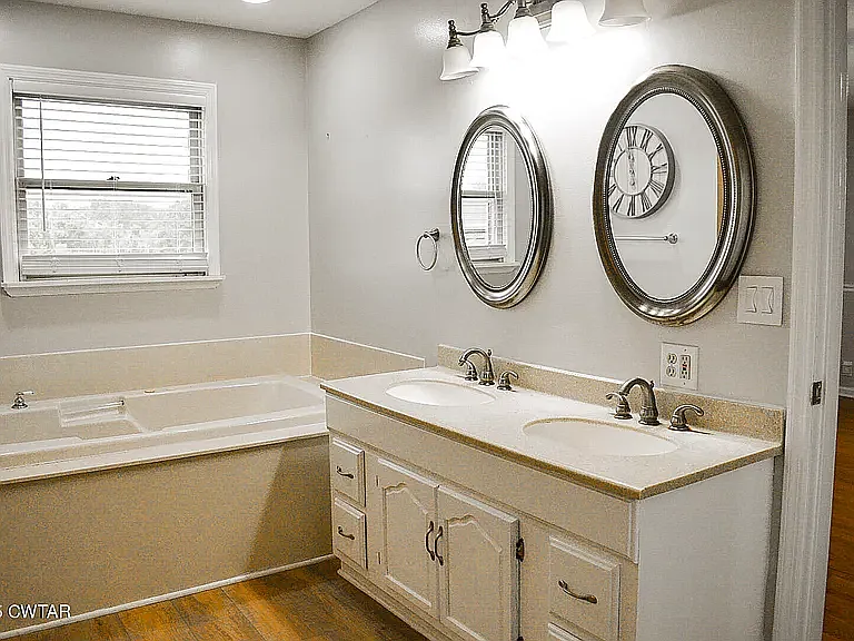 612 Wynridge Dr — Photo 14