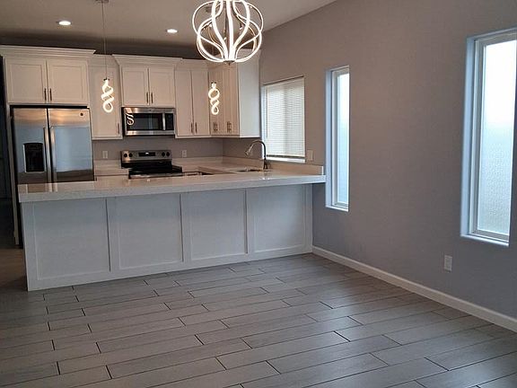 4th image of 2075 Saketa Ln #B