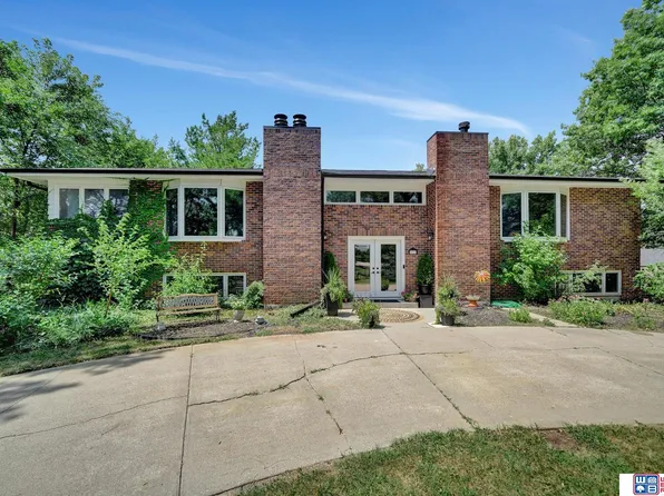 2929 Hitching Post Cir, Lincoln, NE 68523