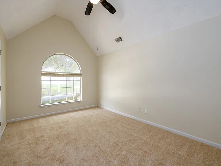 4827 Snap Creek Ln — Photo 31