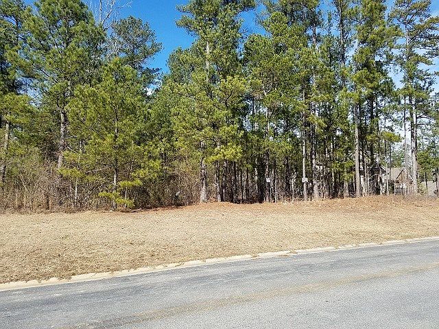 2nd image of 221 Arbor Way