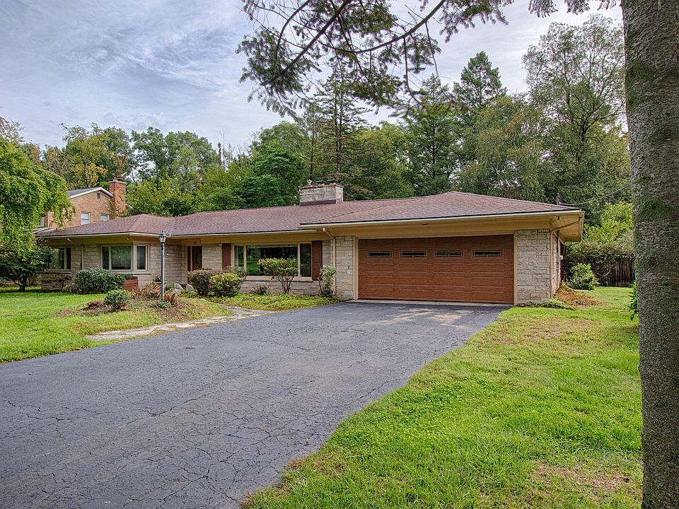 1st image of 83 Minges Rd N