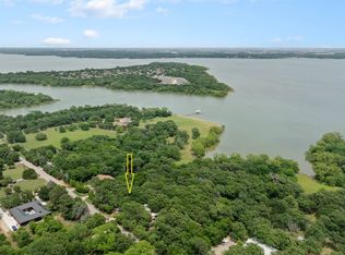 403 S Shady Shores Rd, Shady Shores, TX 76208