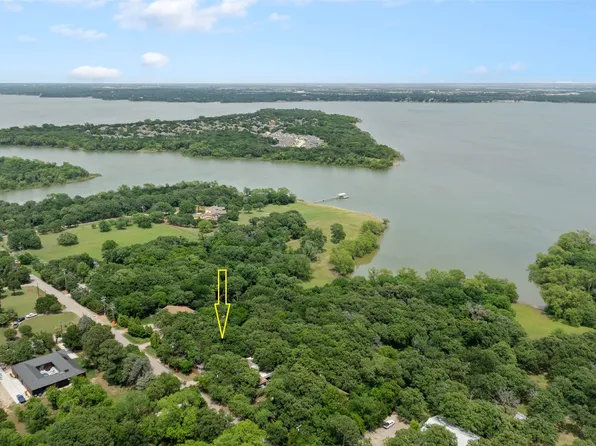 403 S Shady Shores Rd, Shady Shores, TX 76208