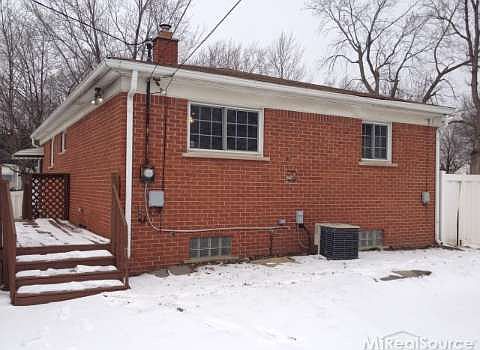 3rd image of 18660 Harman St