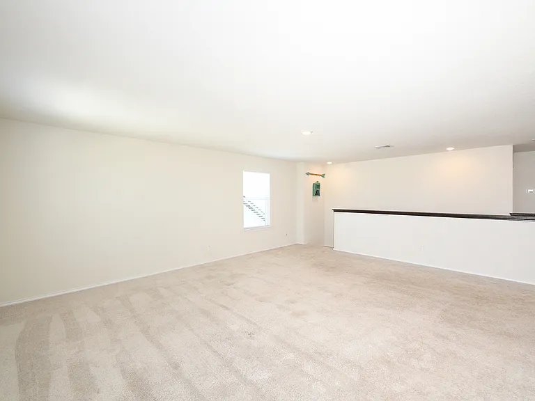 809 Beacon Hts — Photo 2