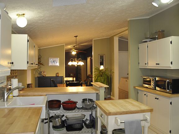 5th image of 9410 Fairview Drive