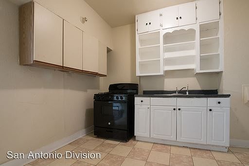 5th image of 1409 W Woodlawn Ave APT 06