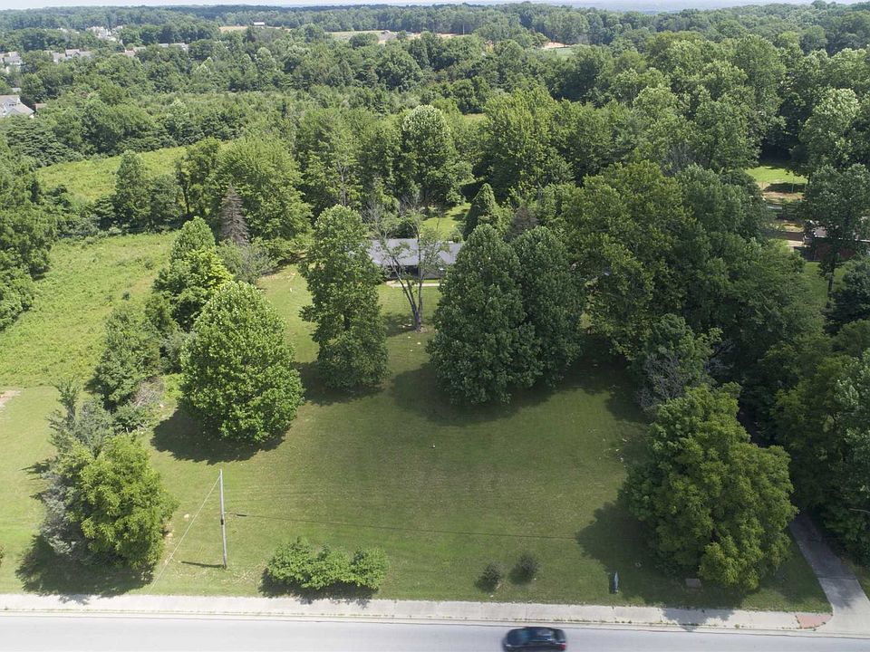 2nd image of 3888 W State Road 46