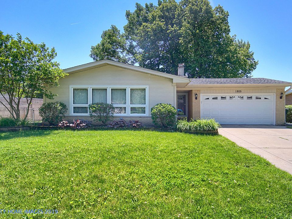 1st image of 1805 W Estates Dr