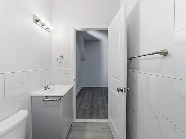 15 E Highland Ave #1 — Photo 6
