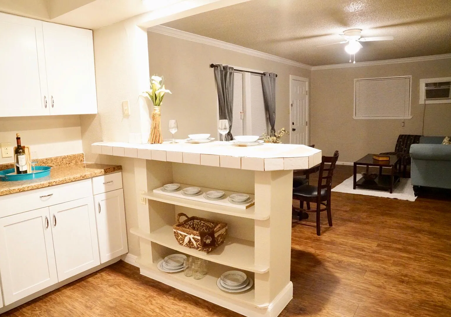 2 bed, 788 sqft, $900 — Photo 3