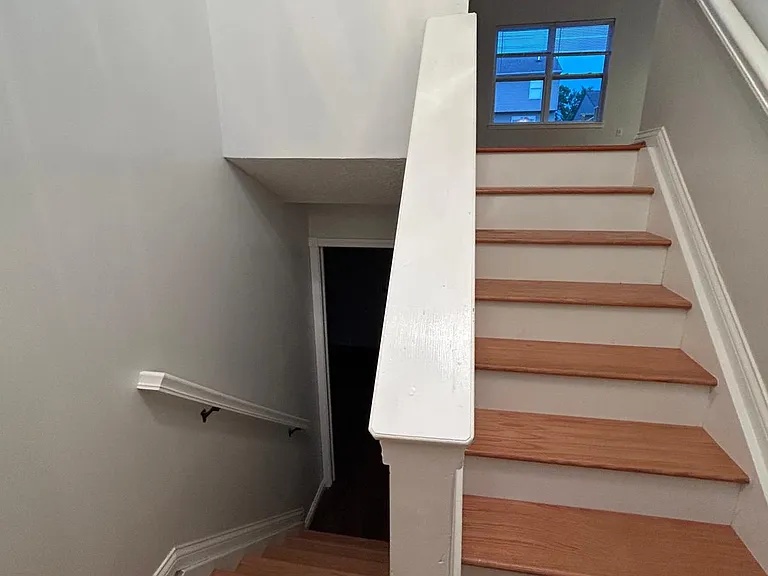 6602 Watson Ln — Photo 2