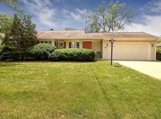 324 Pershing Ave, Wheaton, IL 60189