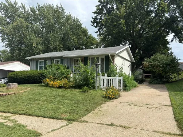 2409 Beechwood Blvd, Saint Joseph, MO 64503