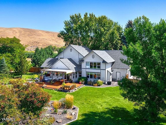 2nd image of 1790 Longmire Ln