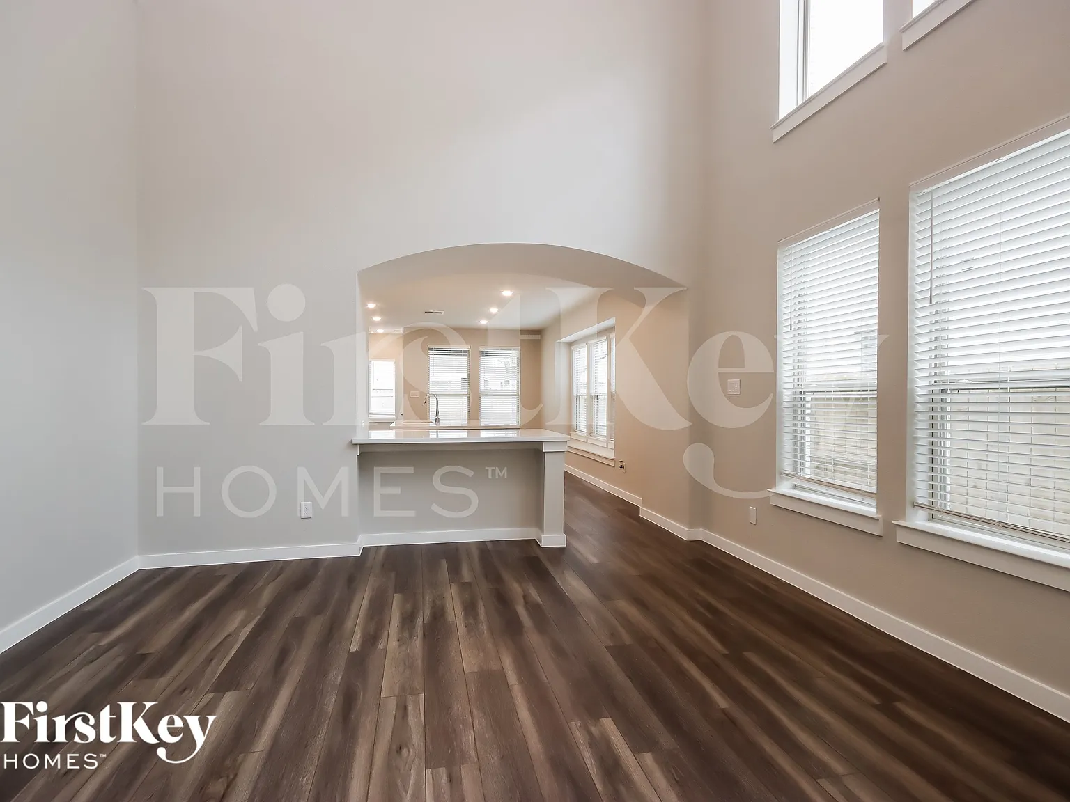 4 bed, 3.0 bath, 2646 sqft, $3,265 — Photo 3