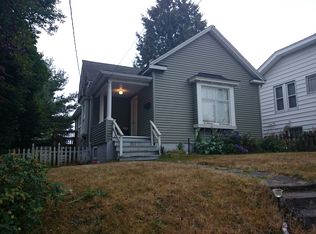 911 N 76th St, Seattle, WA 98103