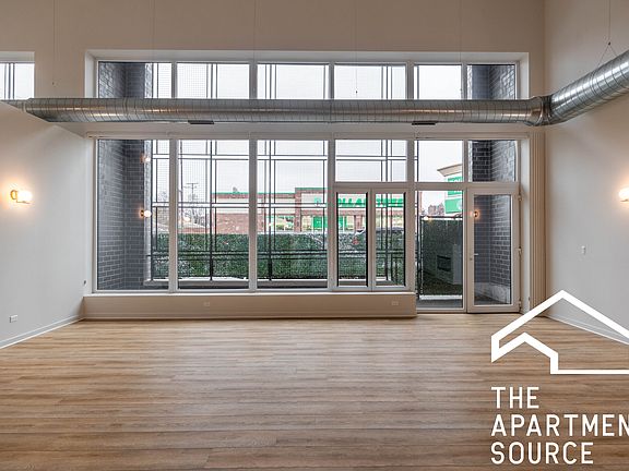 2nd image of 3209 N Narragansett Ave #103