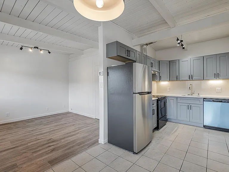 6500 Donal Ave — Photo 10