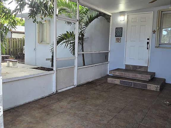 5th image of 5230 SW 5th St #2