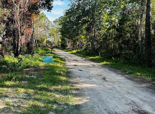 508 5th St NW, Steinhatchee, FL 32359