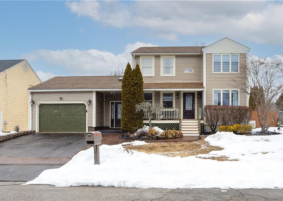 1st image of 21 Sarah Ln
