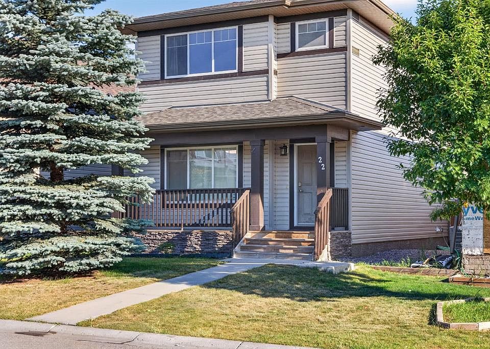 1st image of 22 SE Panora Rd NW
