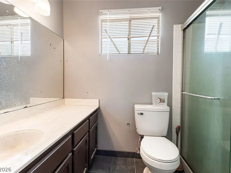 4268 Hampshire Cir — Photo 16
