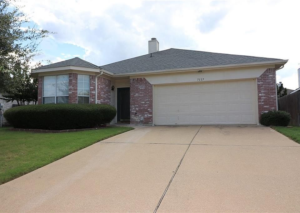 1st image of 7117 Park Creek Cir E