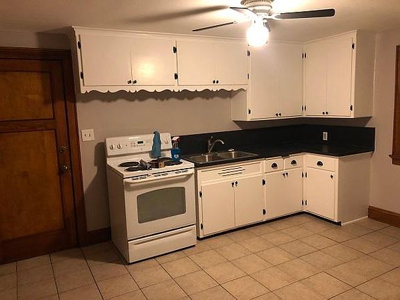 4th image of 3905A E Layton Ave