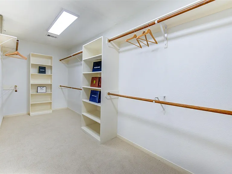 2327 Centerbrook Ln — Photo 40