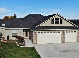 7407 W Whatcom Ave, Yakima, WA 98903