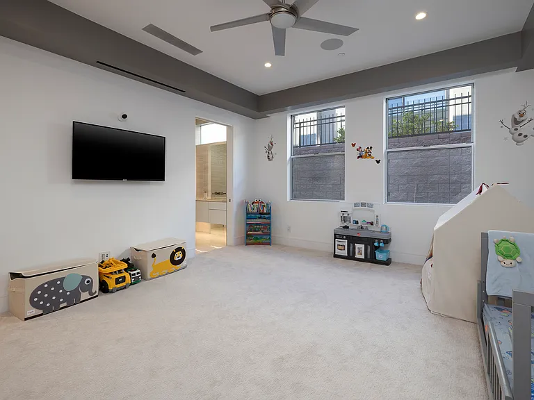 663 Palisade Rim Dr — Photo 26