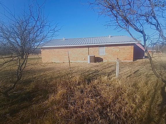 5th image of 1291 Lentz Rd