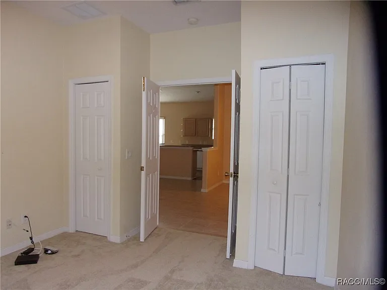 1933 W Shanelle Path — Photo 17