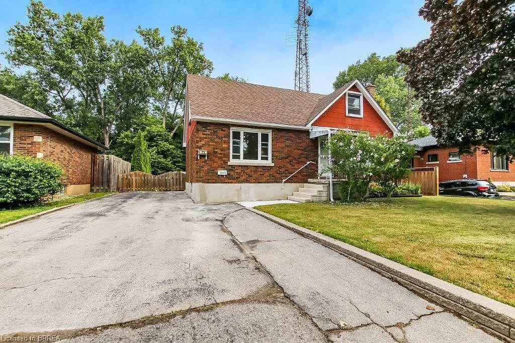 25 Henry St photo 1