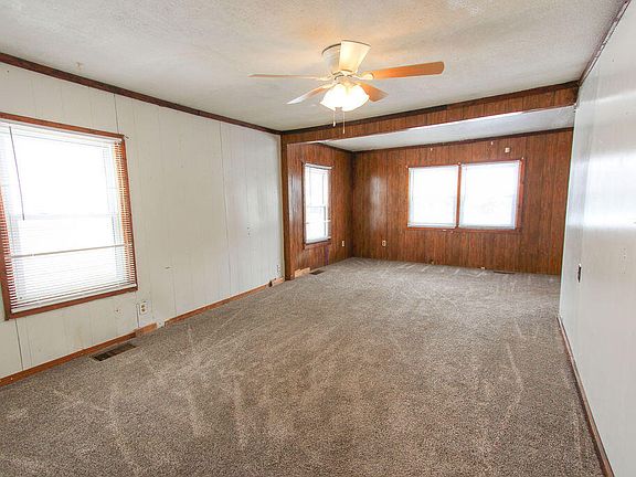 3rd image of 1606 Farrand Ave