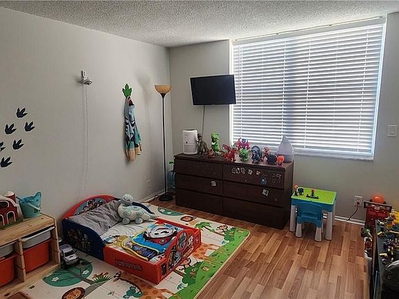 5th image of 9430 Live Oak Pl APT 304