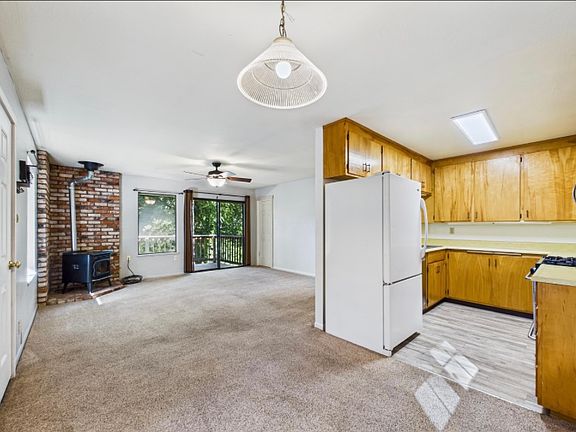2nd image of 217 Blue Rock Rd #X