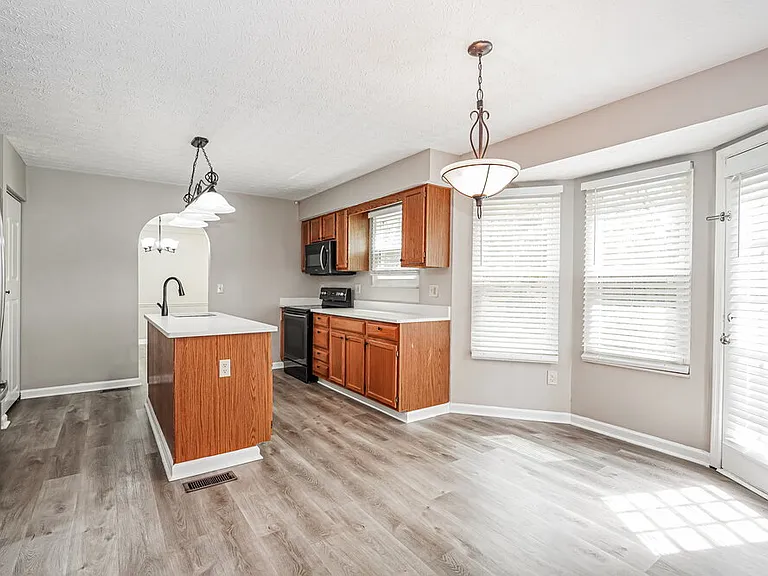7927 Oak Valley Rd — Photo 10