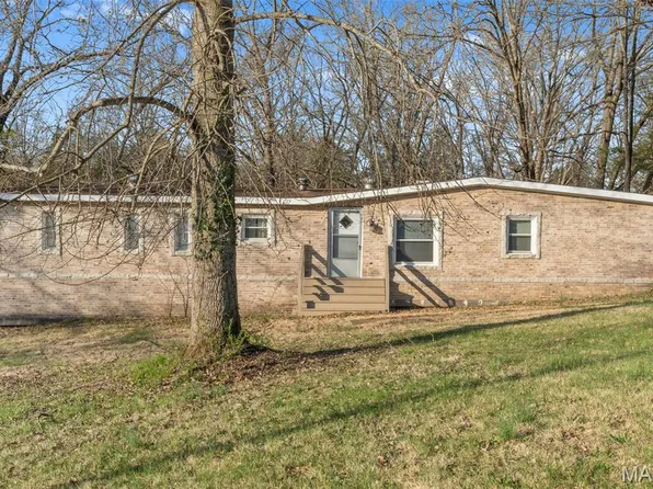 343 Del Vista Dr, Villa Ridge, MO 63089