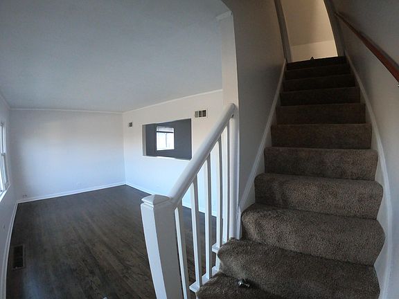 3rd image of 9101 S Menard Ave