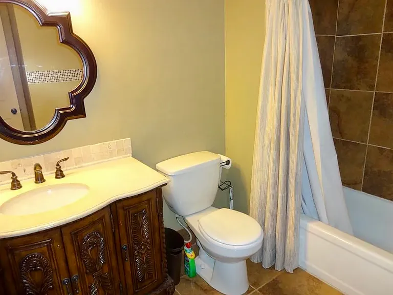 105 Bordeaux Ct — Photo 8