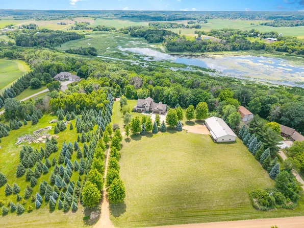 2175 233rd St E, Prior Lake, MN 55372