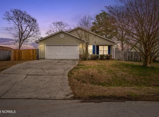 303 Carlisle Ct, Jacksonville, NC 28540