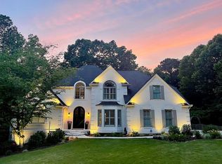 695 Abbeywood Dr, Roswell, GA 30075